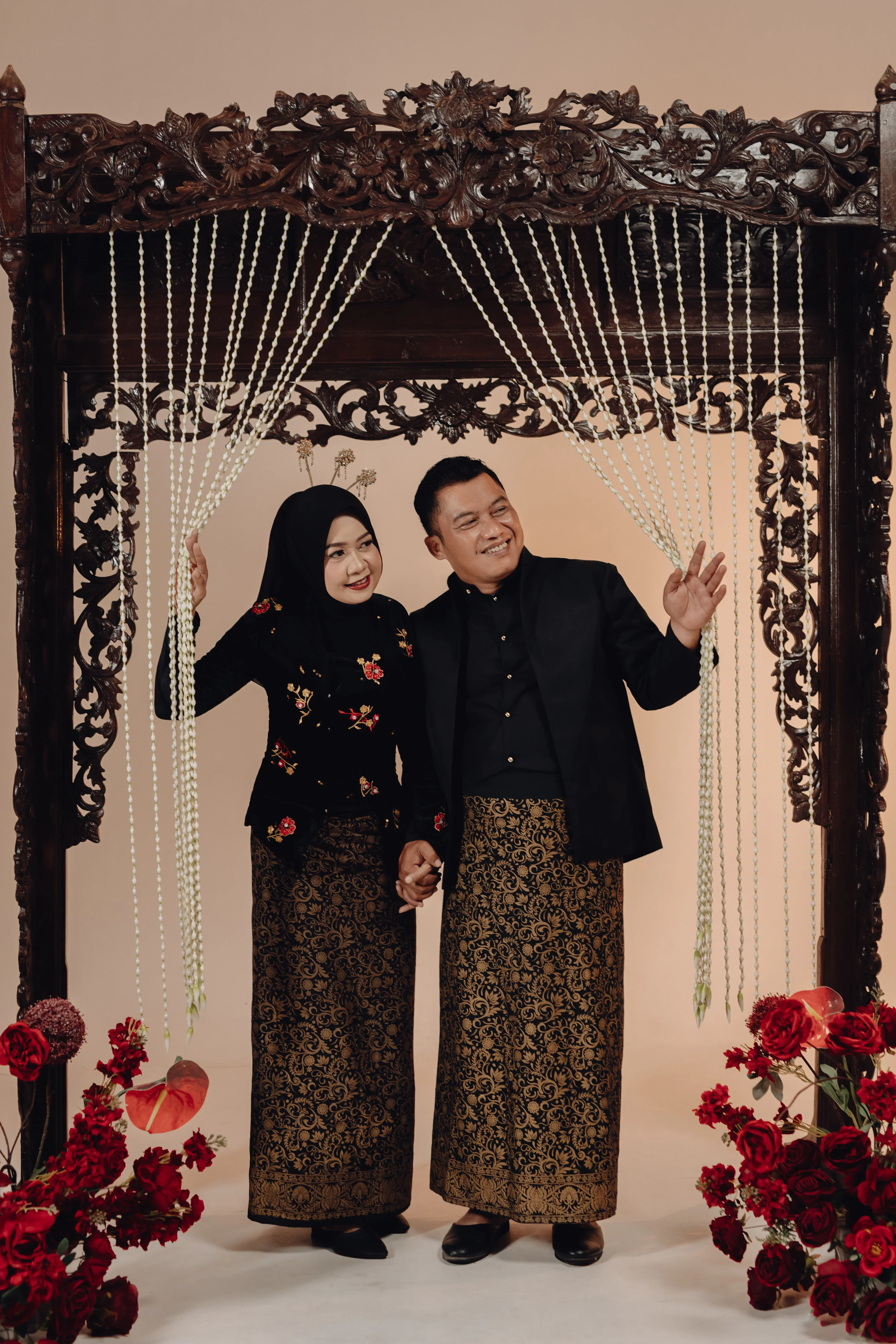Bludru hitam payet kecil - 6