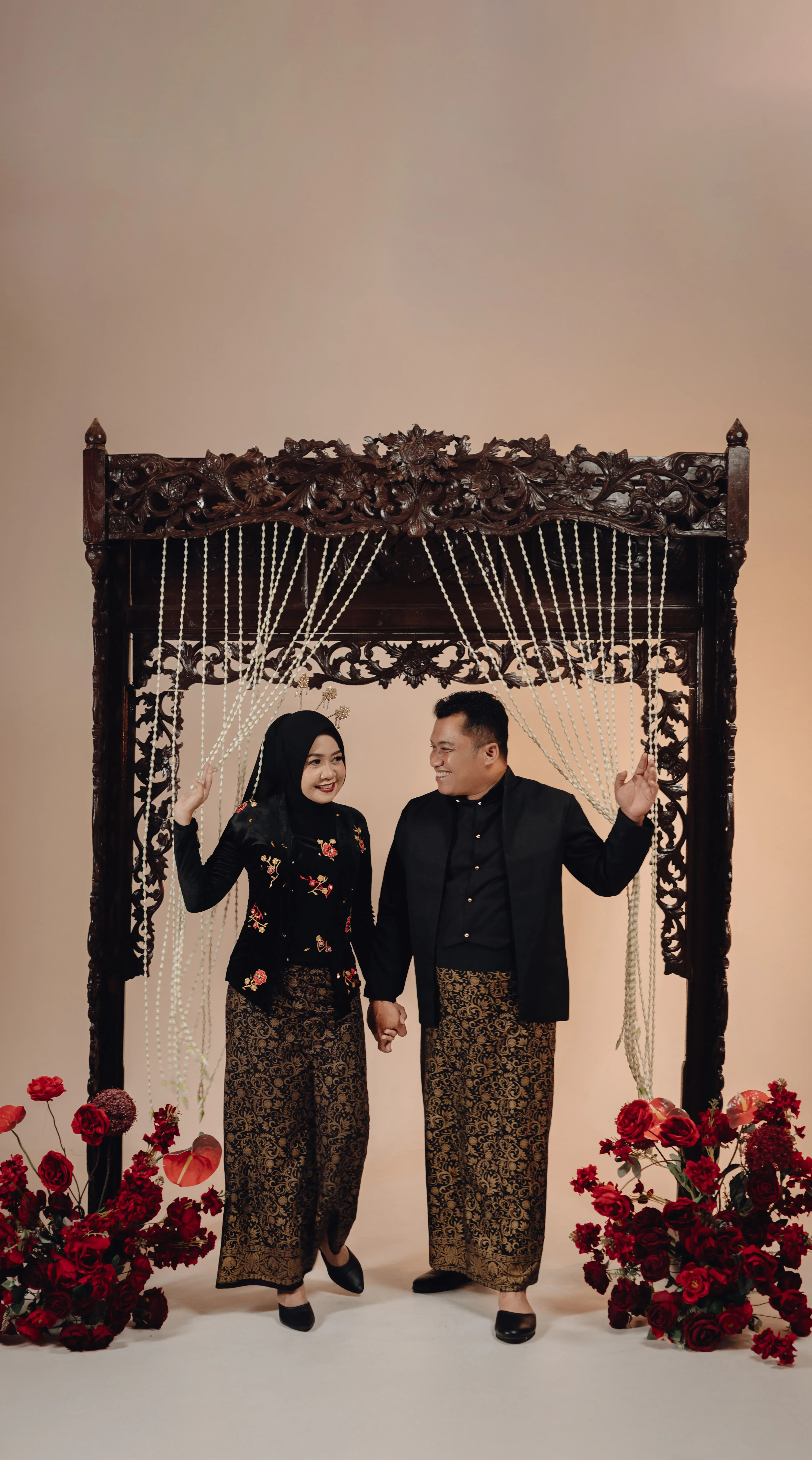 Bludru hitam payet kecil - 7