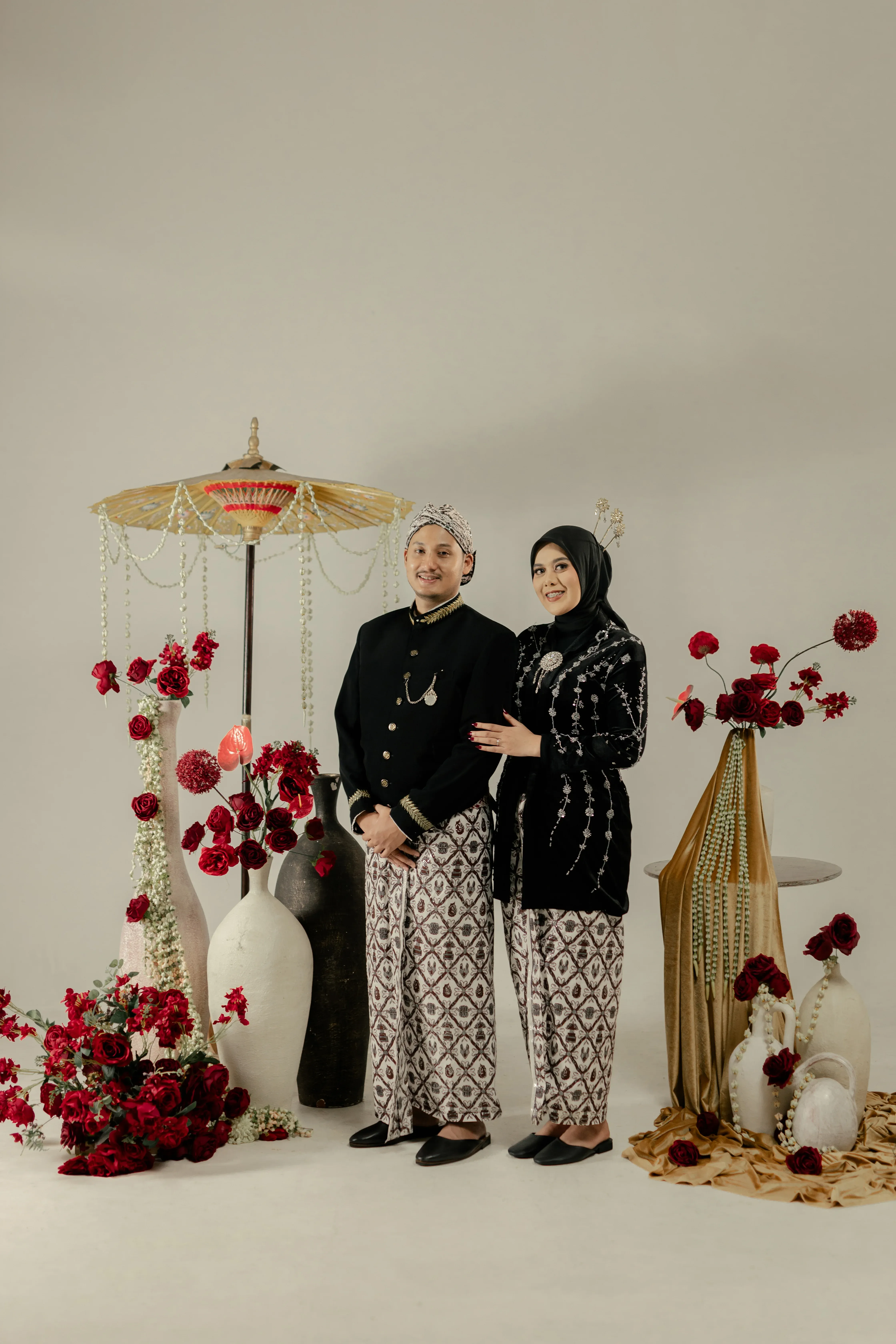 Bludru Kebaya - Payet silver