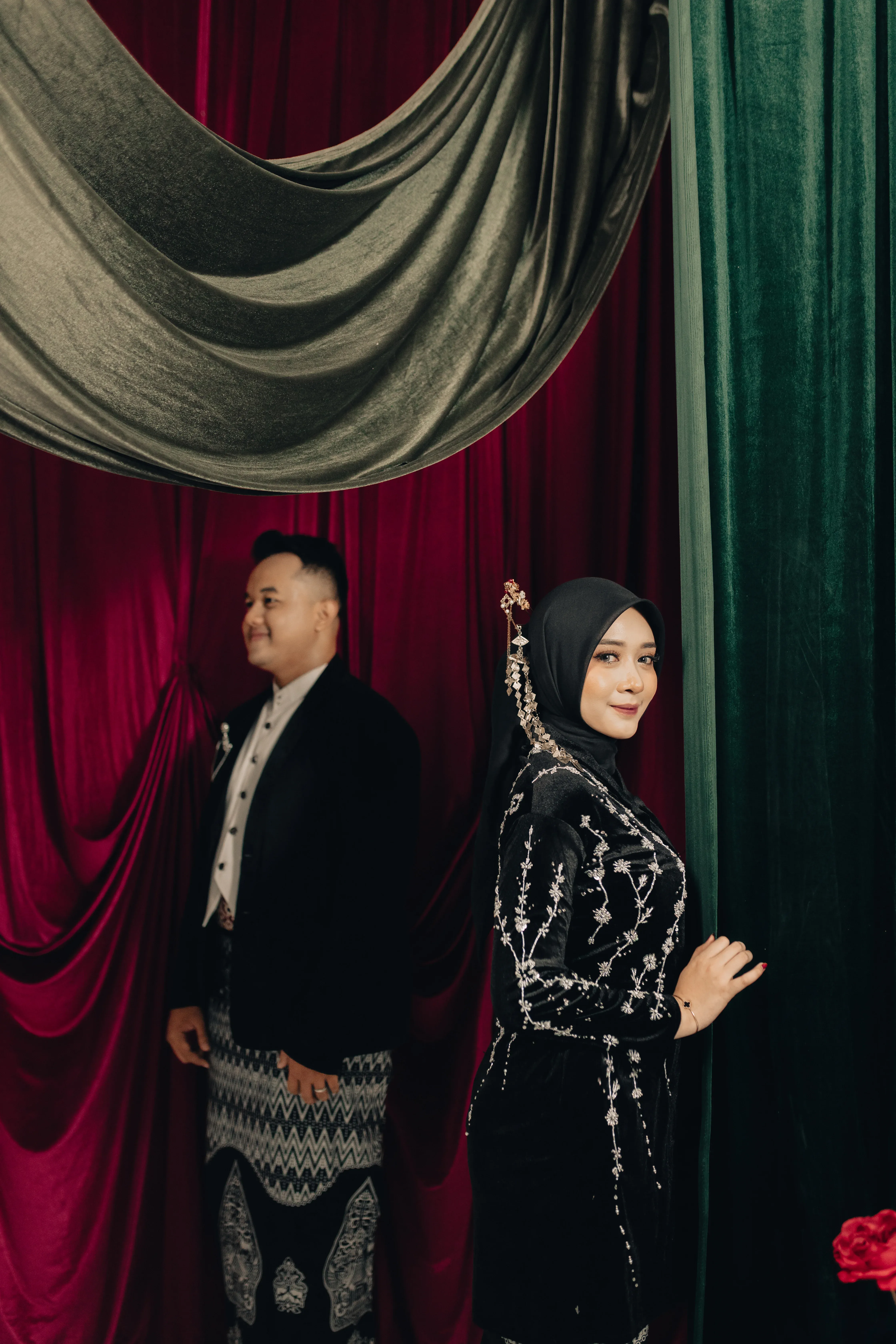 Bludru Kebaya - Payet silver - 17