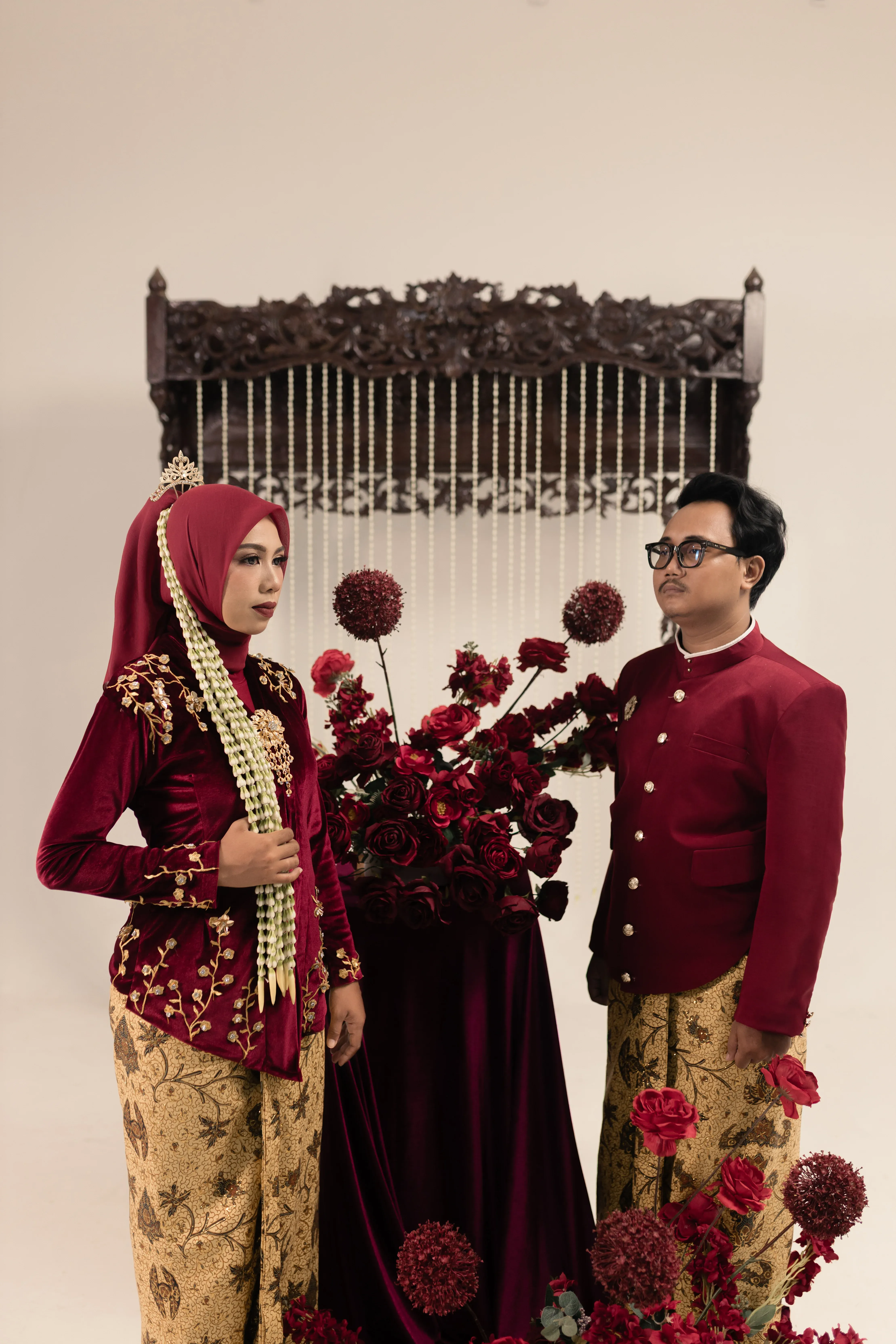 Bludru Kebaya - Merah Gold - 3