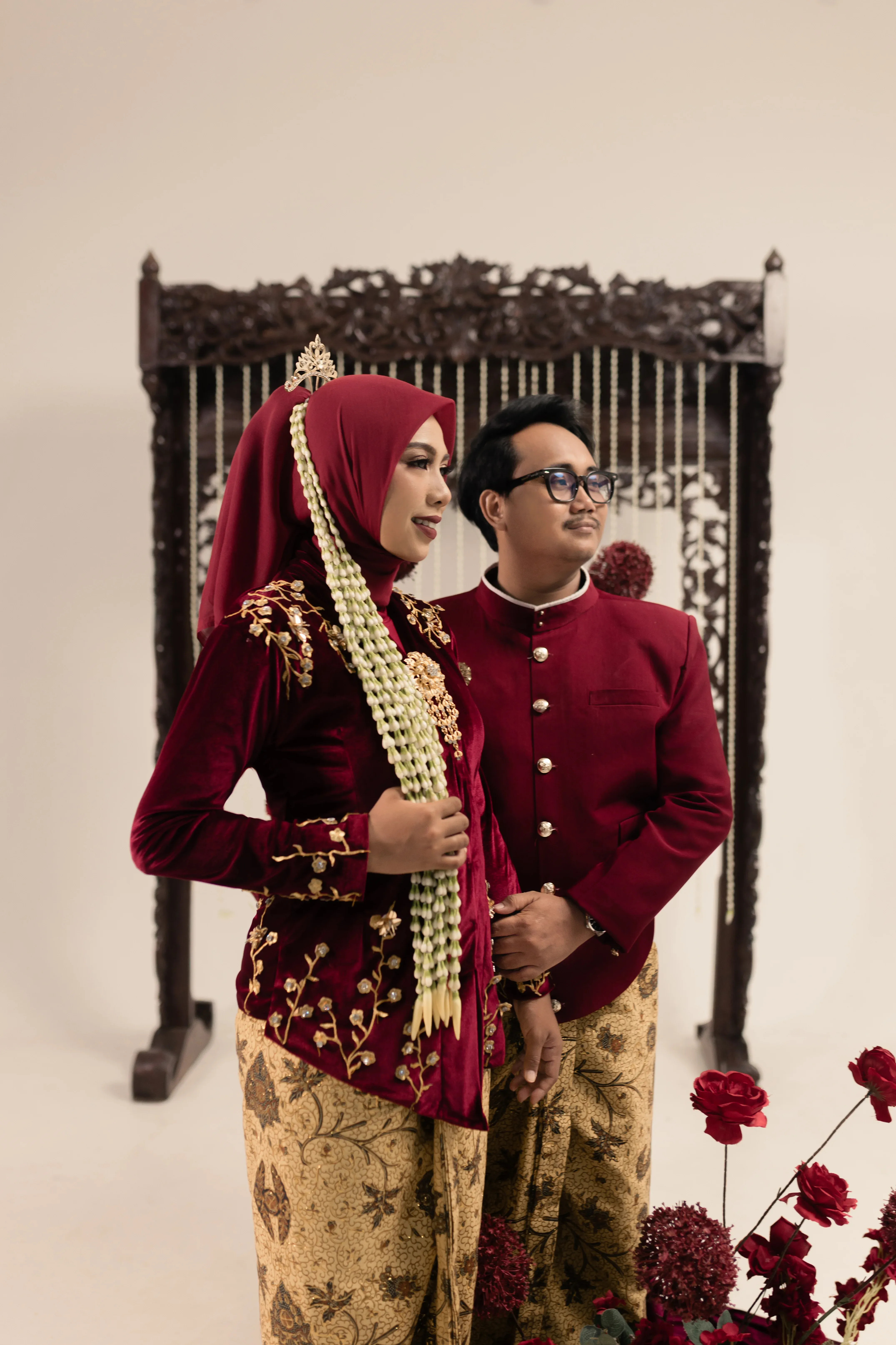 Bludru Kebaya - Merah Gold - 5