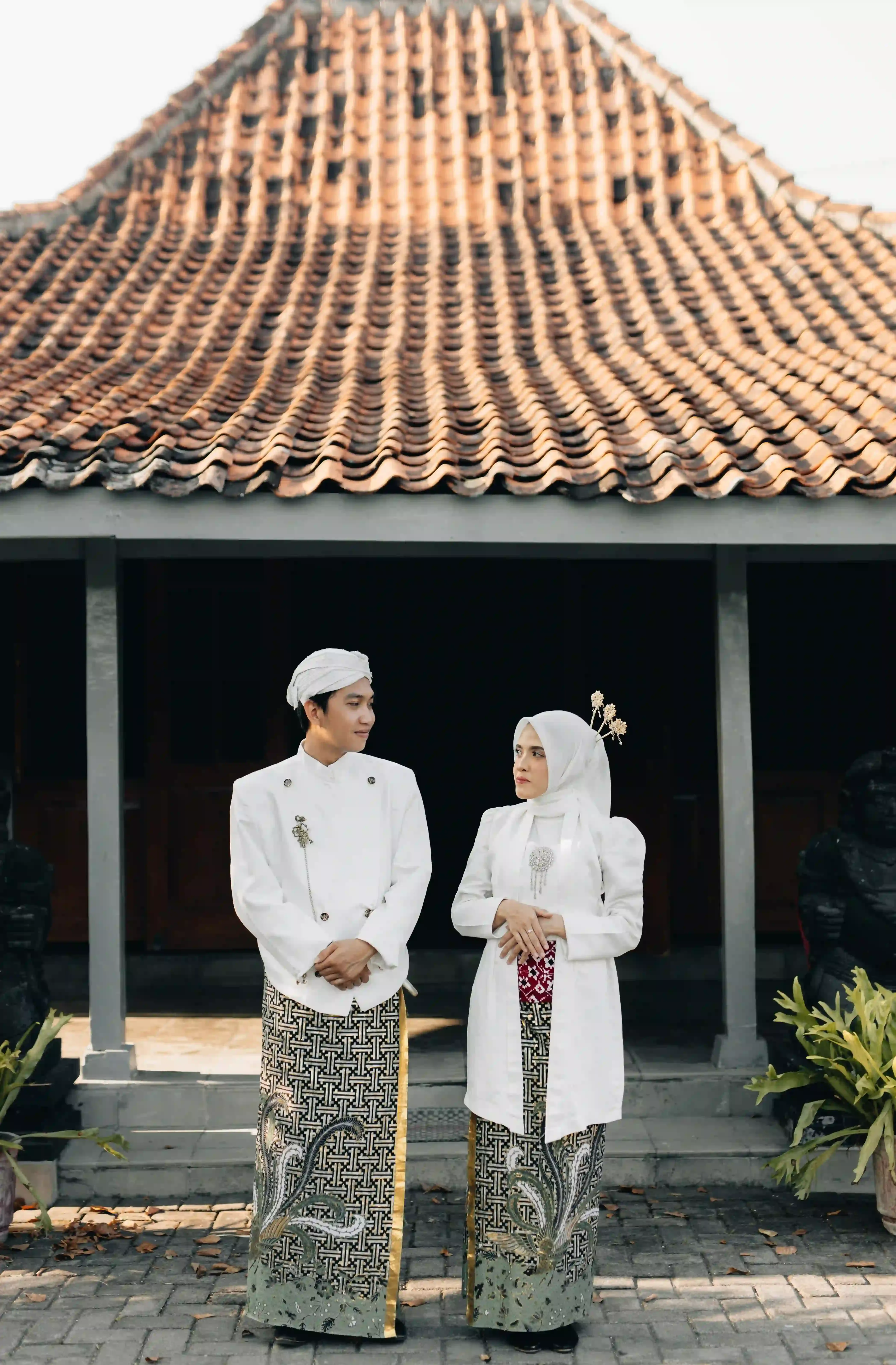 Putih Lengan Puff - 2
