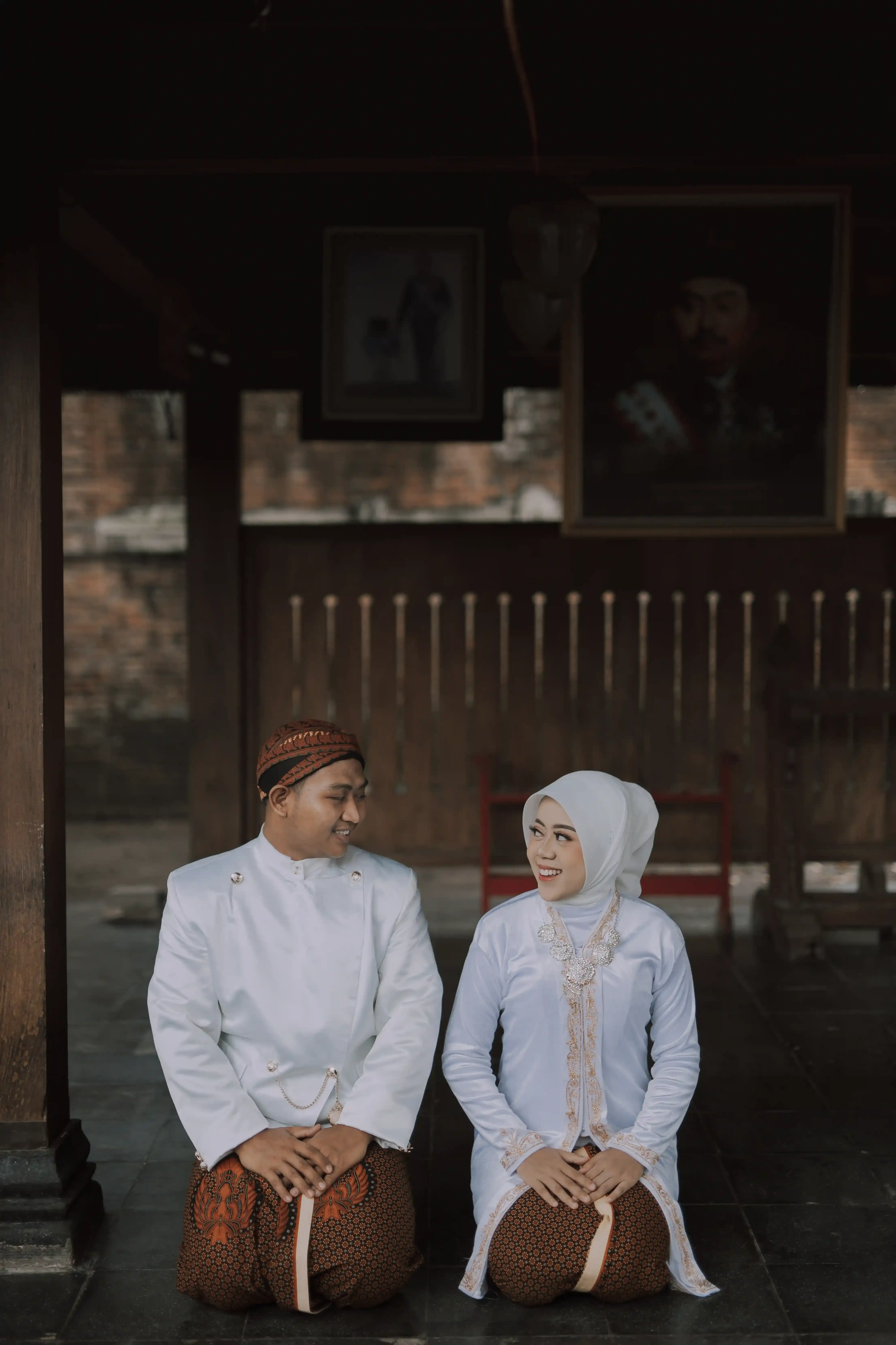 Bludru Putih Kartini Bordir Panjang - 11