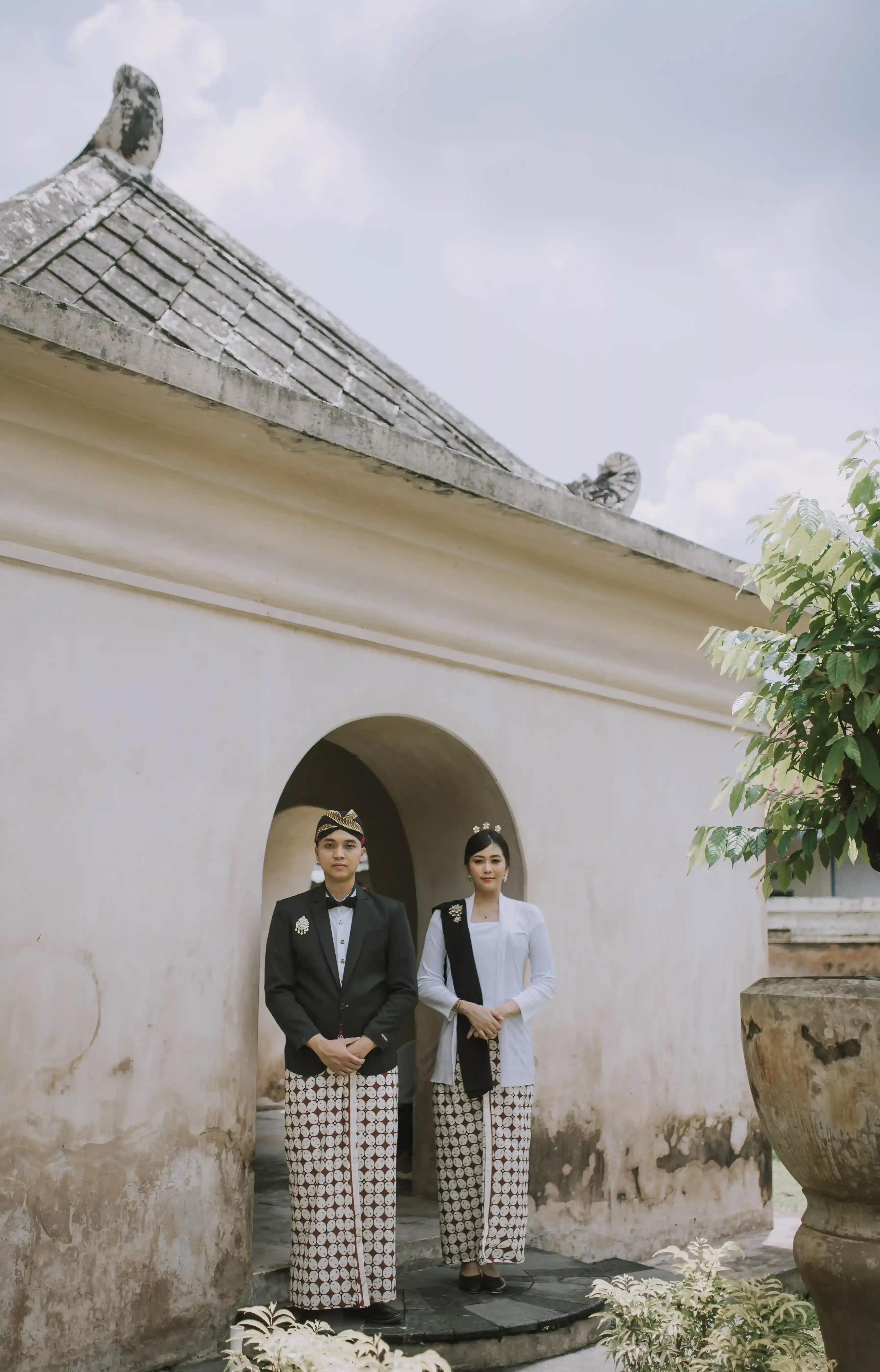 Bludru Putih Kartini Bordir Panjang - 2