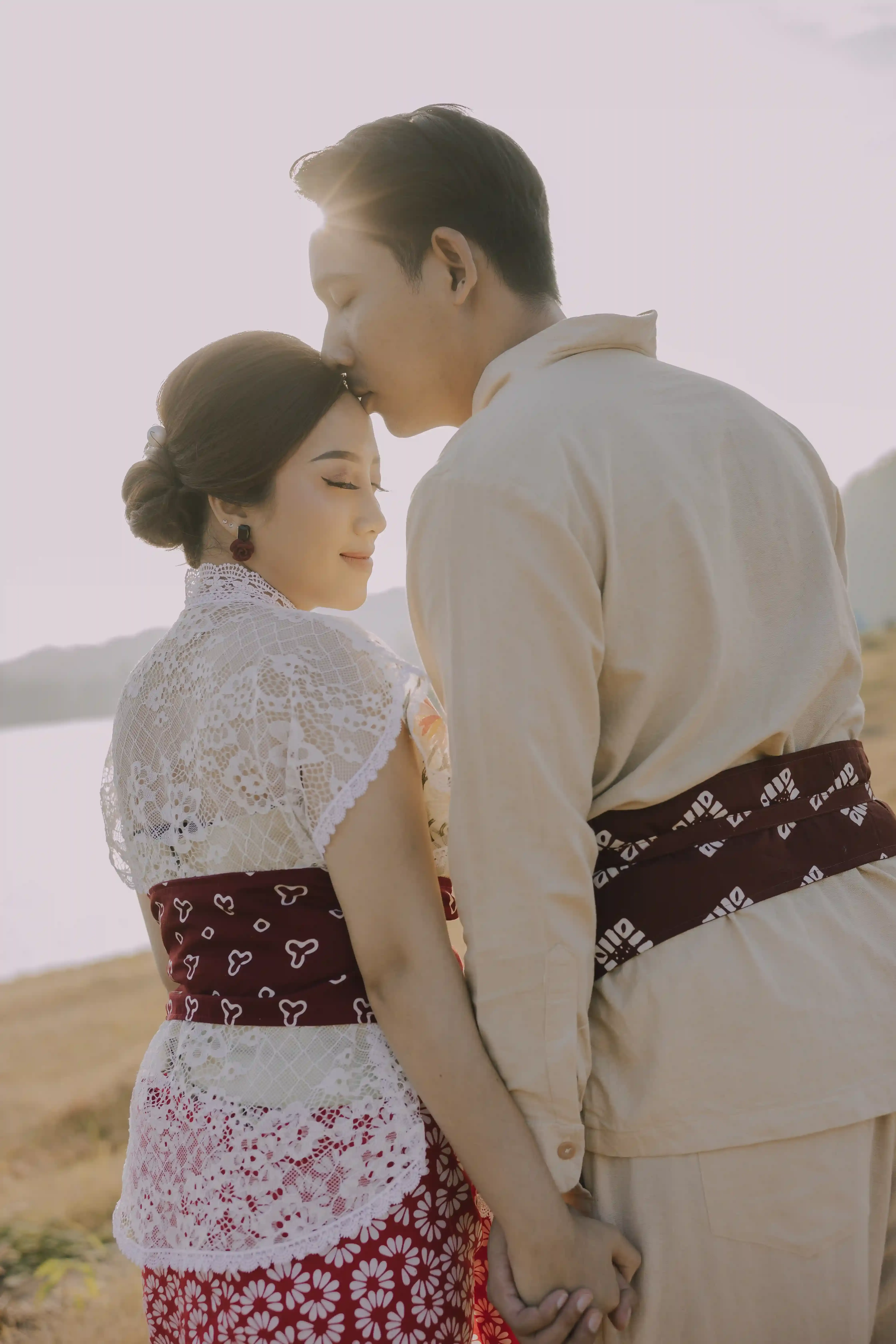 Outer Bunga Putih - 3
