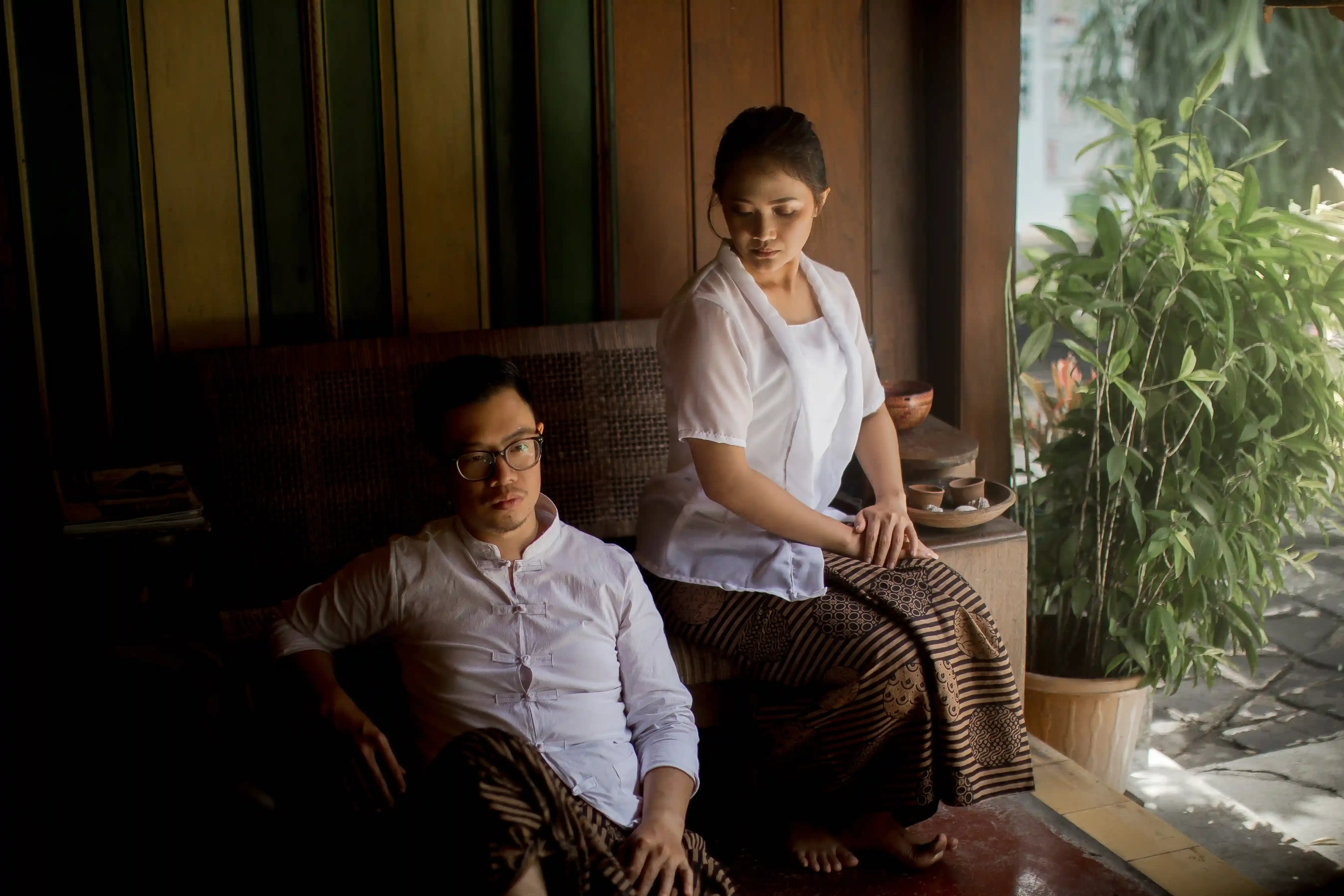 Putih Transparan Lengan Pendek - 3