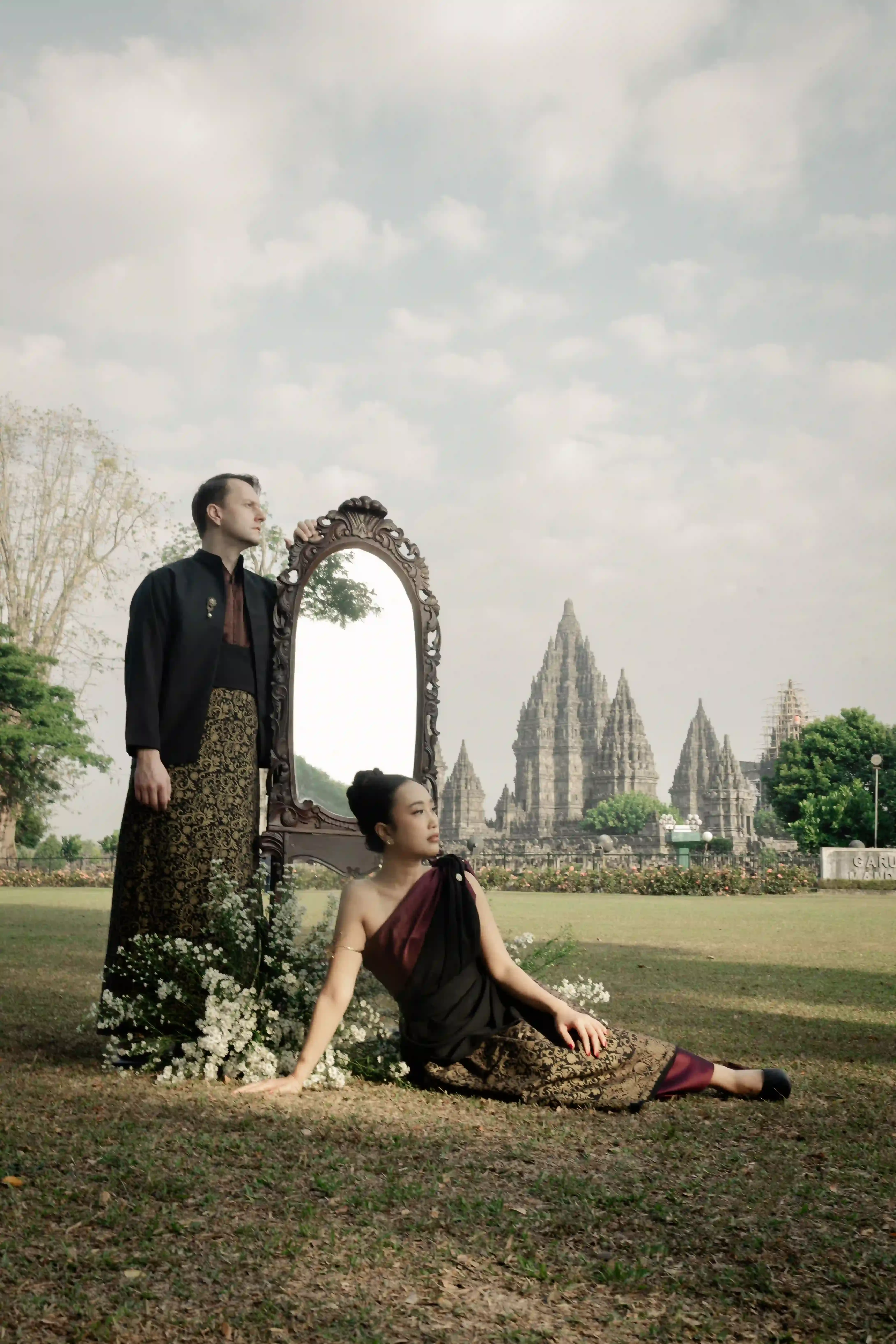 Kain modifkasi prambanan merah hitam - 5