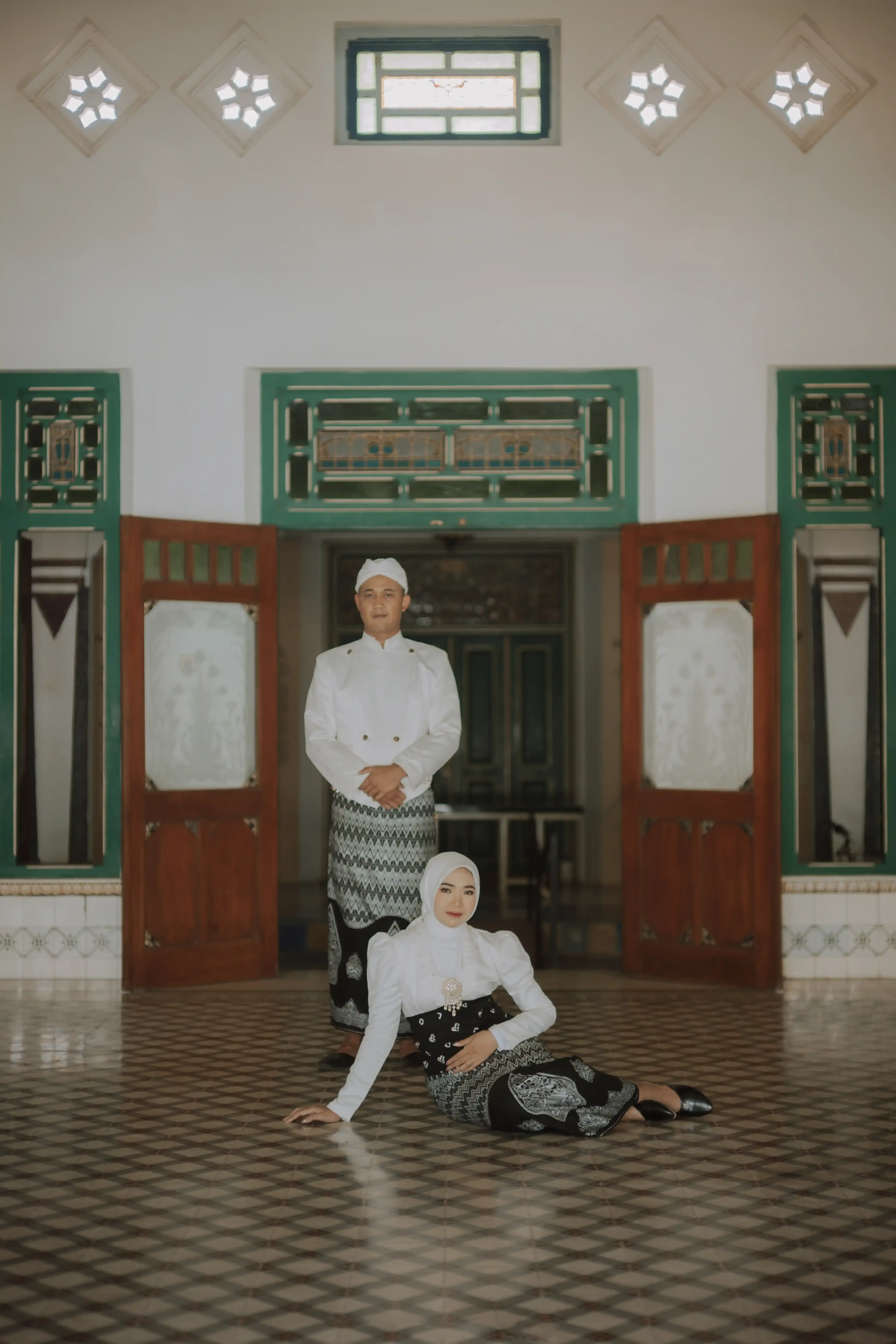 Solo Putih Polos - 3