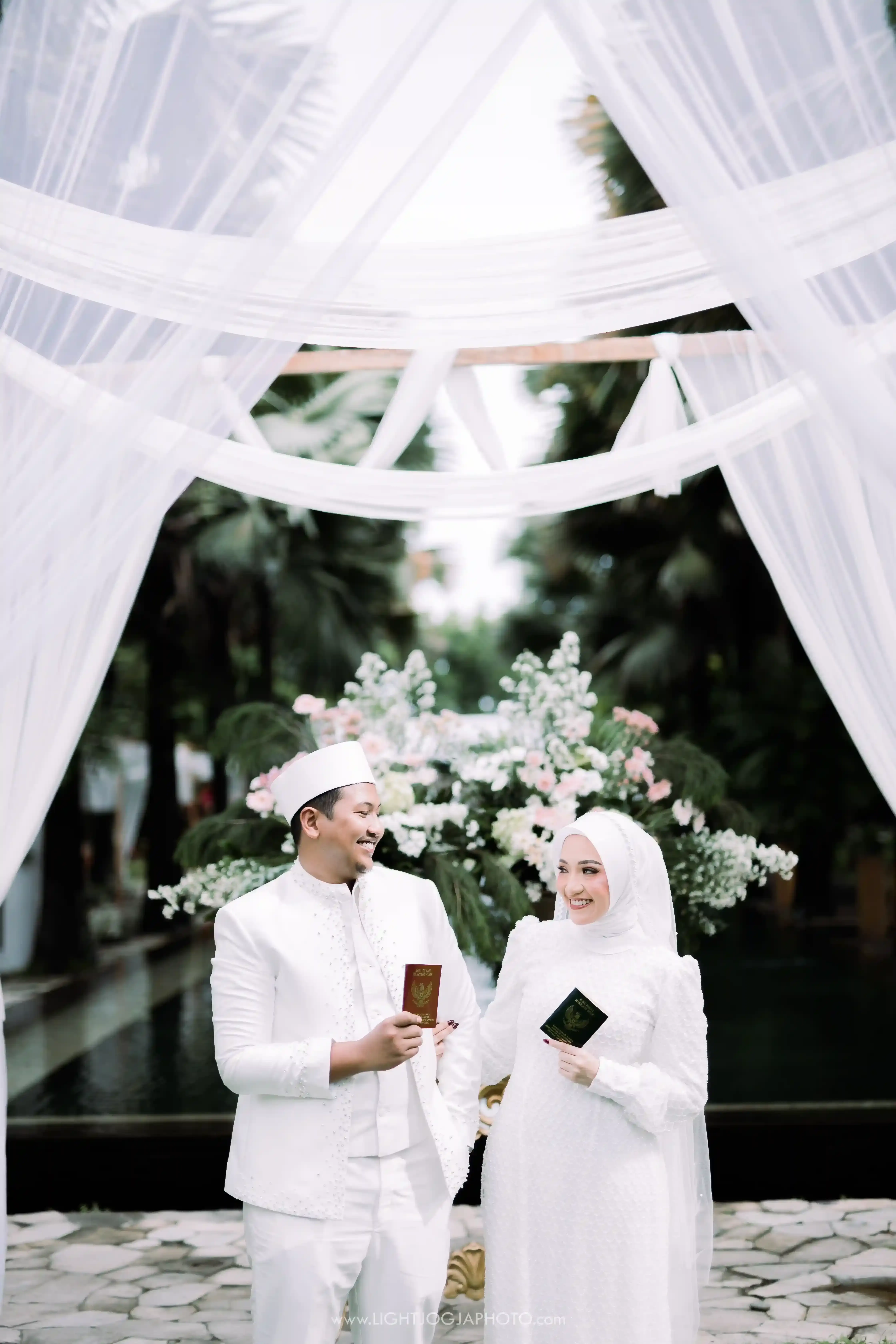 Graha Setyowati - 10