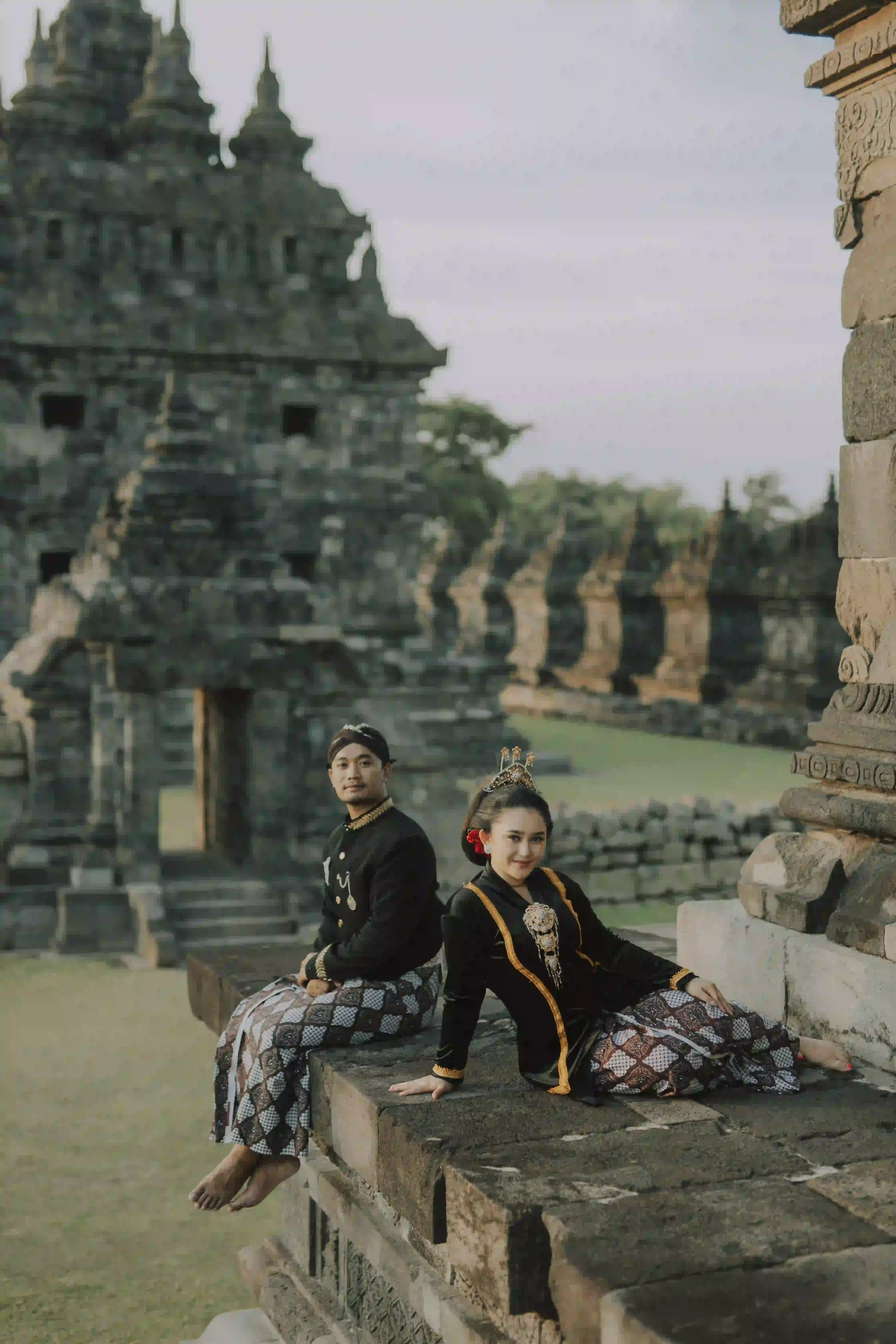 Jarik Wedding & Prada | Latar Putih - Wirasat [2 jarik] - 1