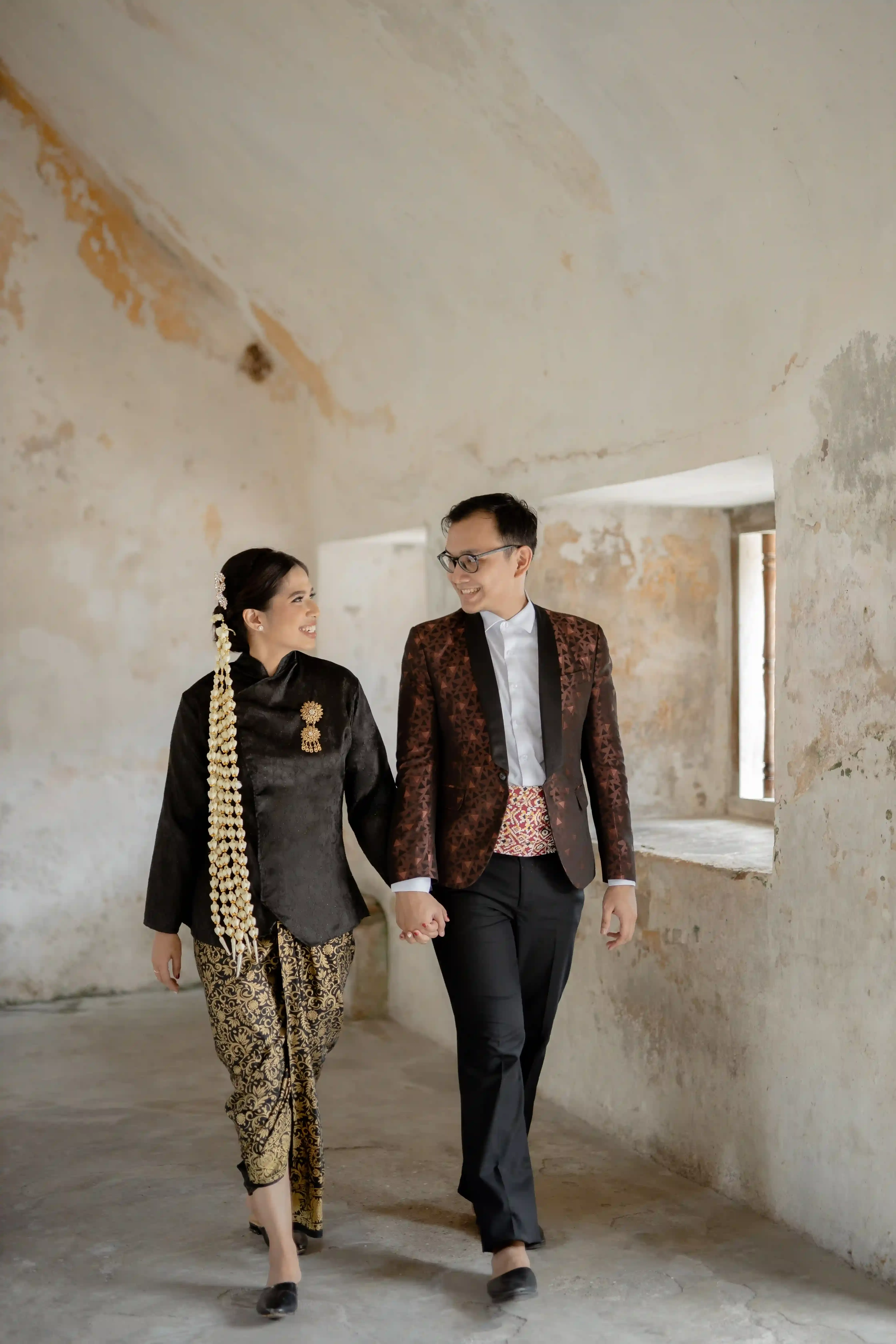 Beskap Kontemporer | Abrit Cemeng (Maroon Hitam) - Baladewa - 1