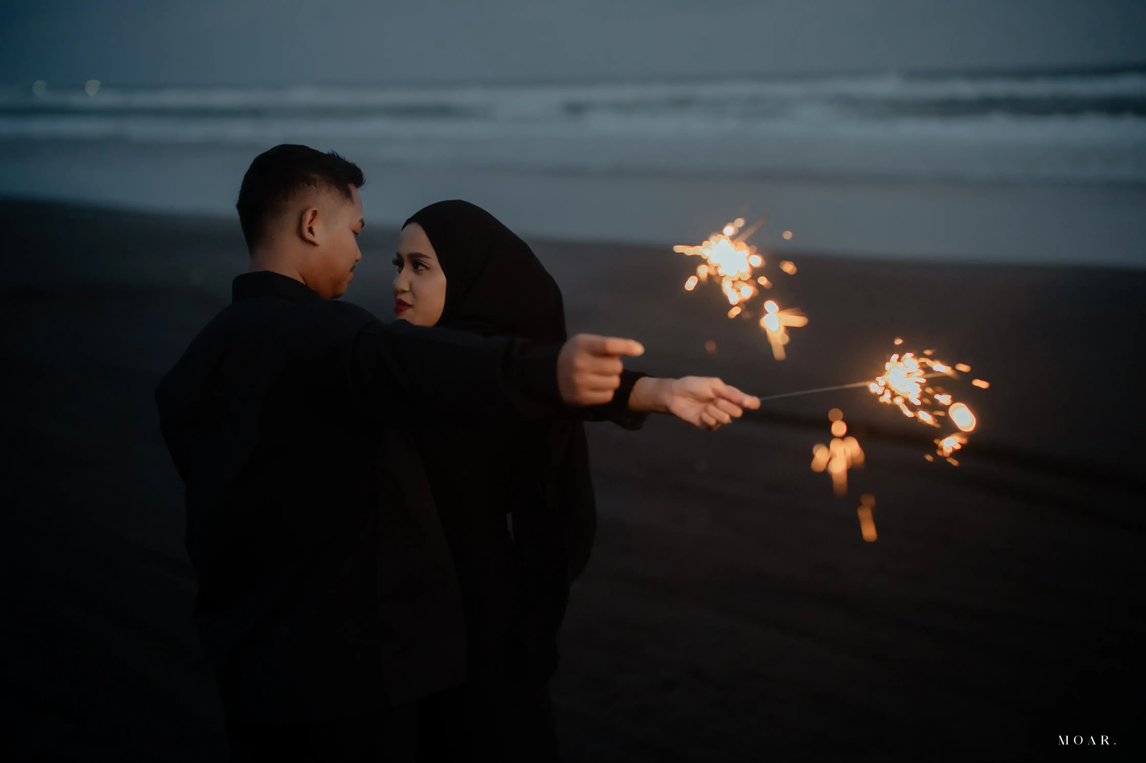 Hand Fireworks | Sparklers - Standard - 4