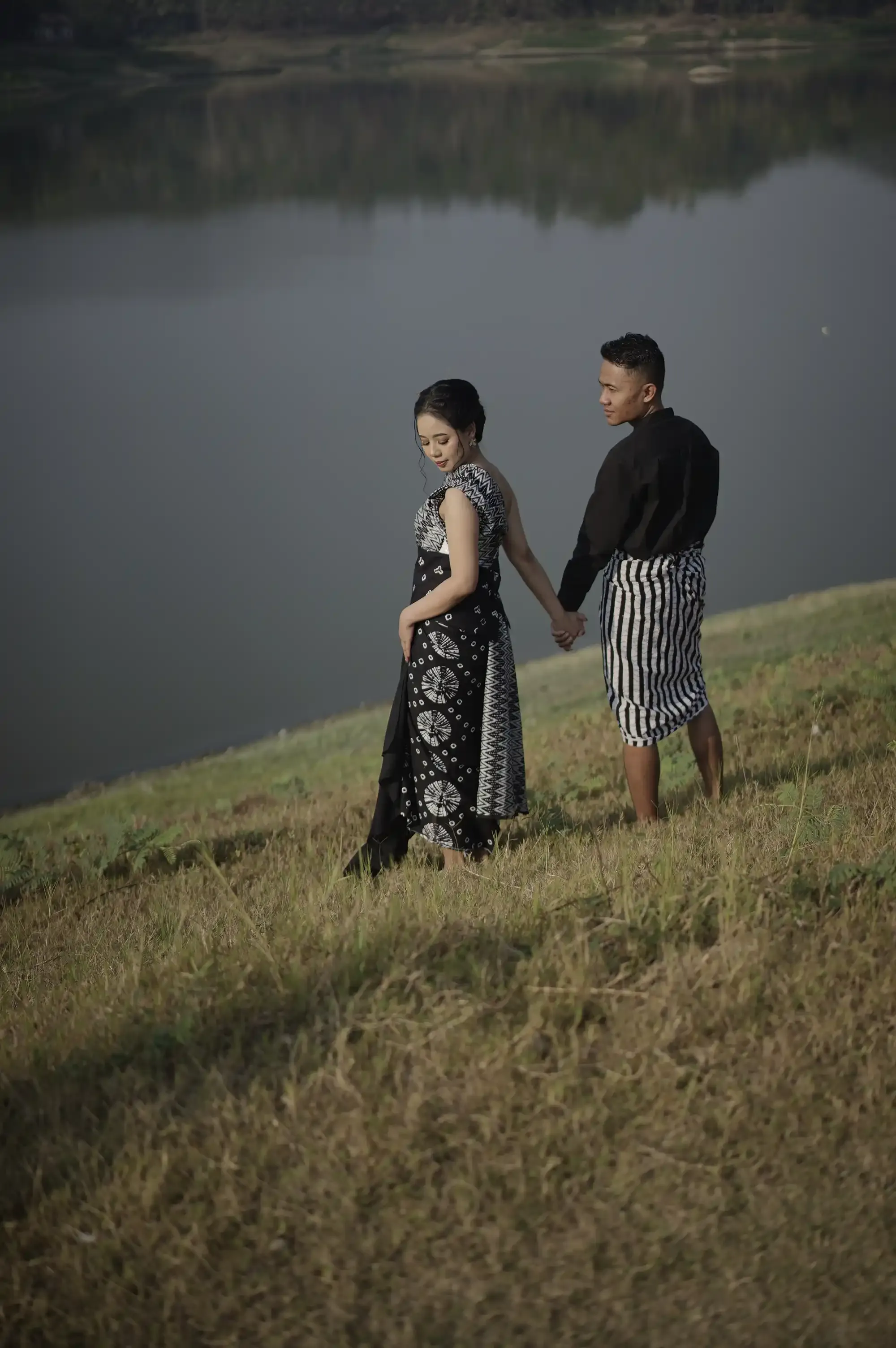 Jarik Kontemporer - Hitam - Jumputan