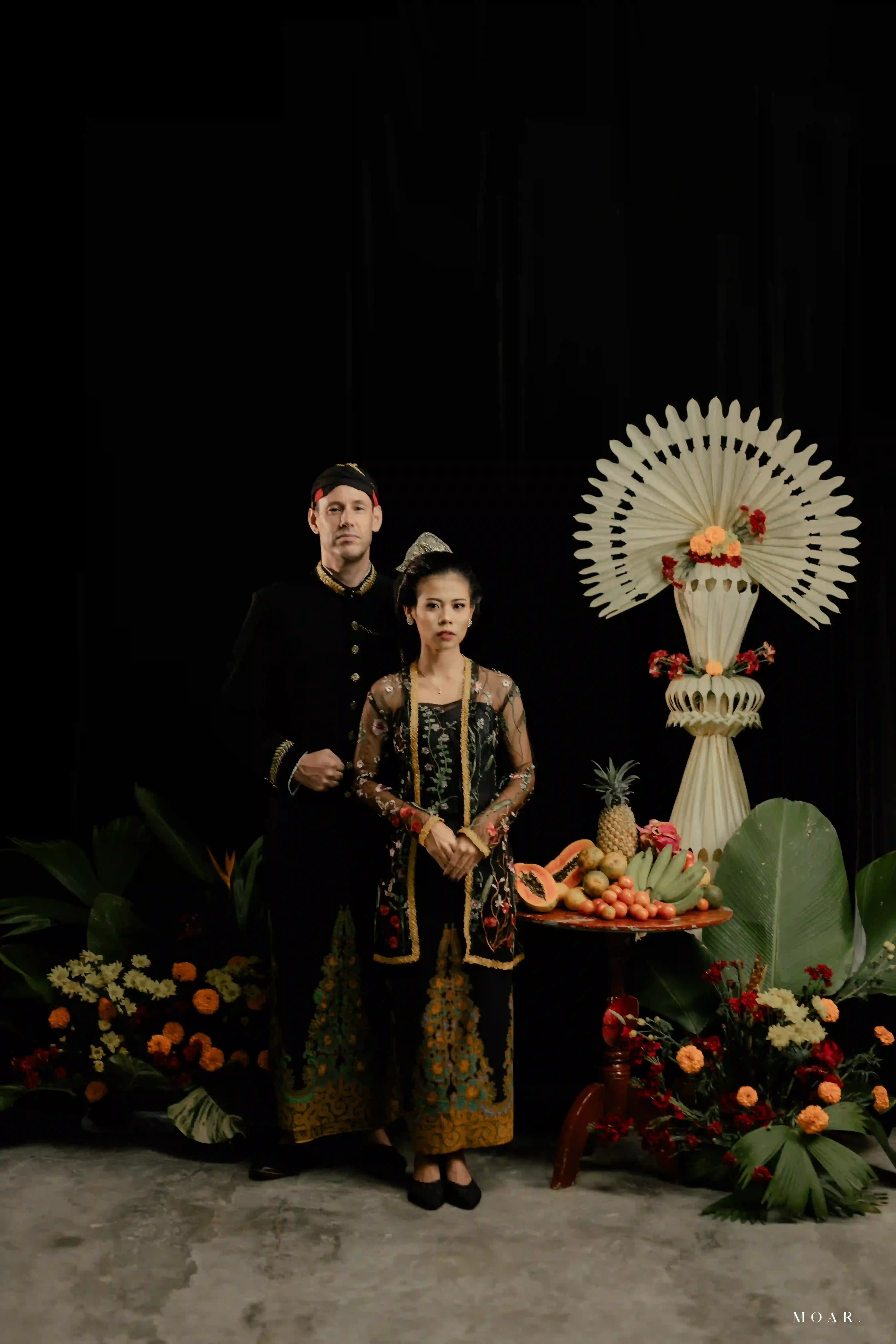 Jarik Kontemporer - Hitam - gunungan sogan hijau