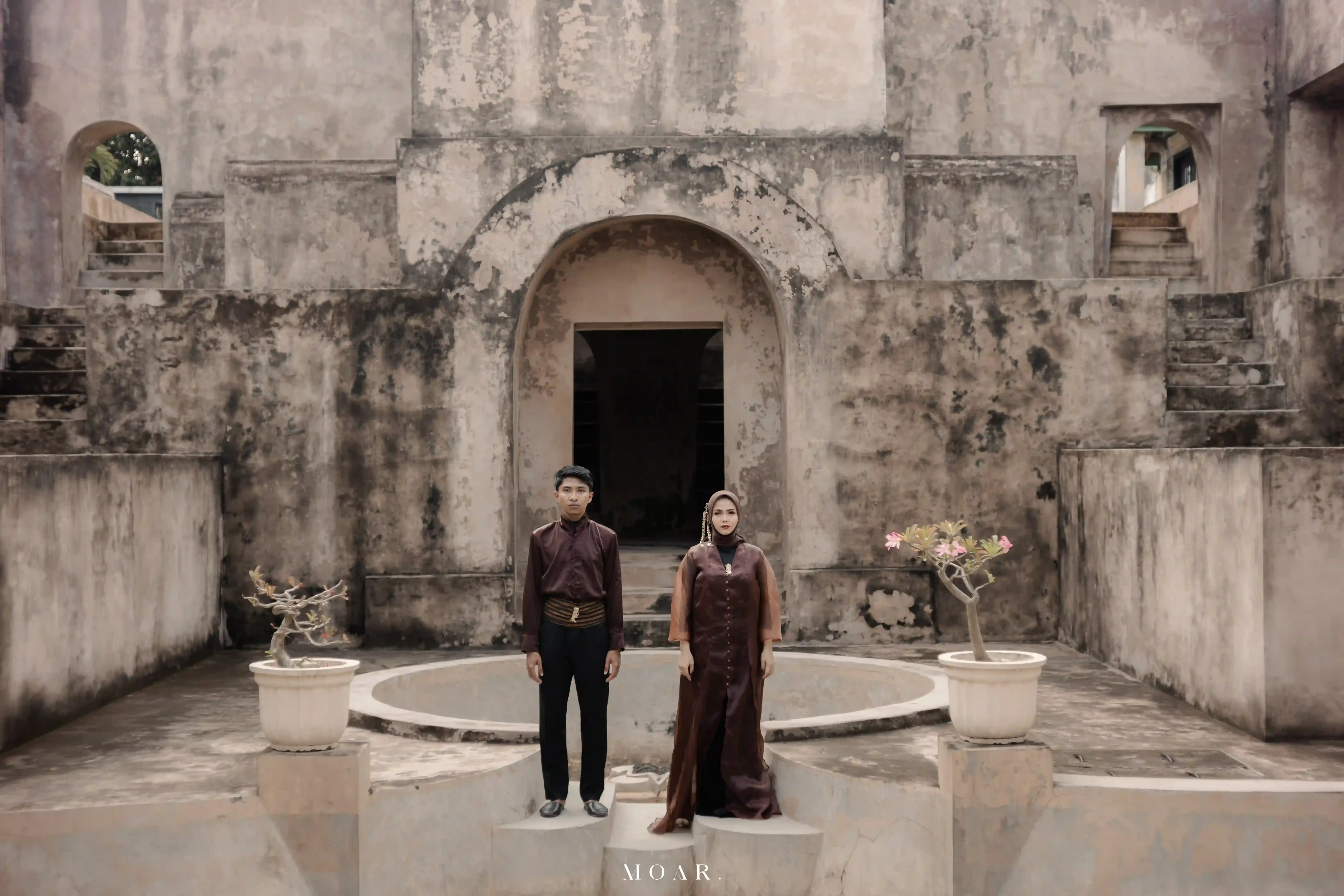 Kebaya Signature  - Outer mahogany dress | S - M - 6